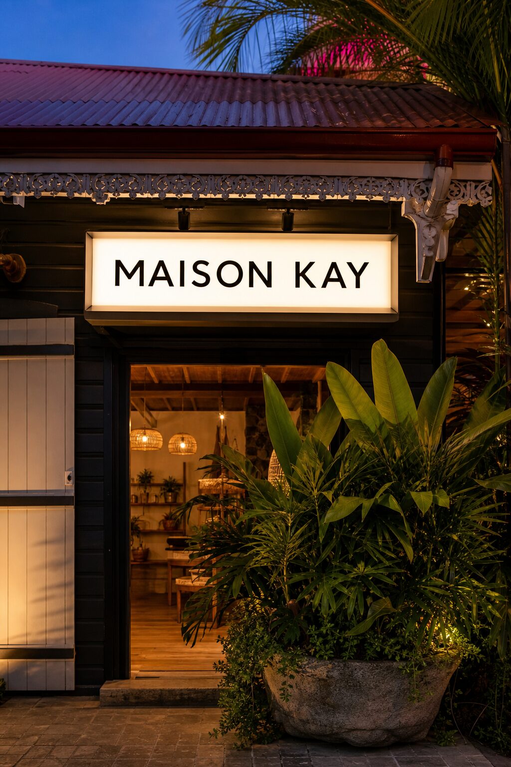 Caisson lumineux d&rsquo;enseigne de façade en Guadeloupe